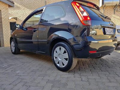 2005 FORD FIESTA 1.6i